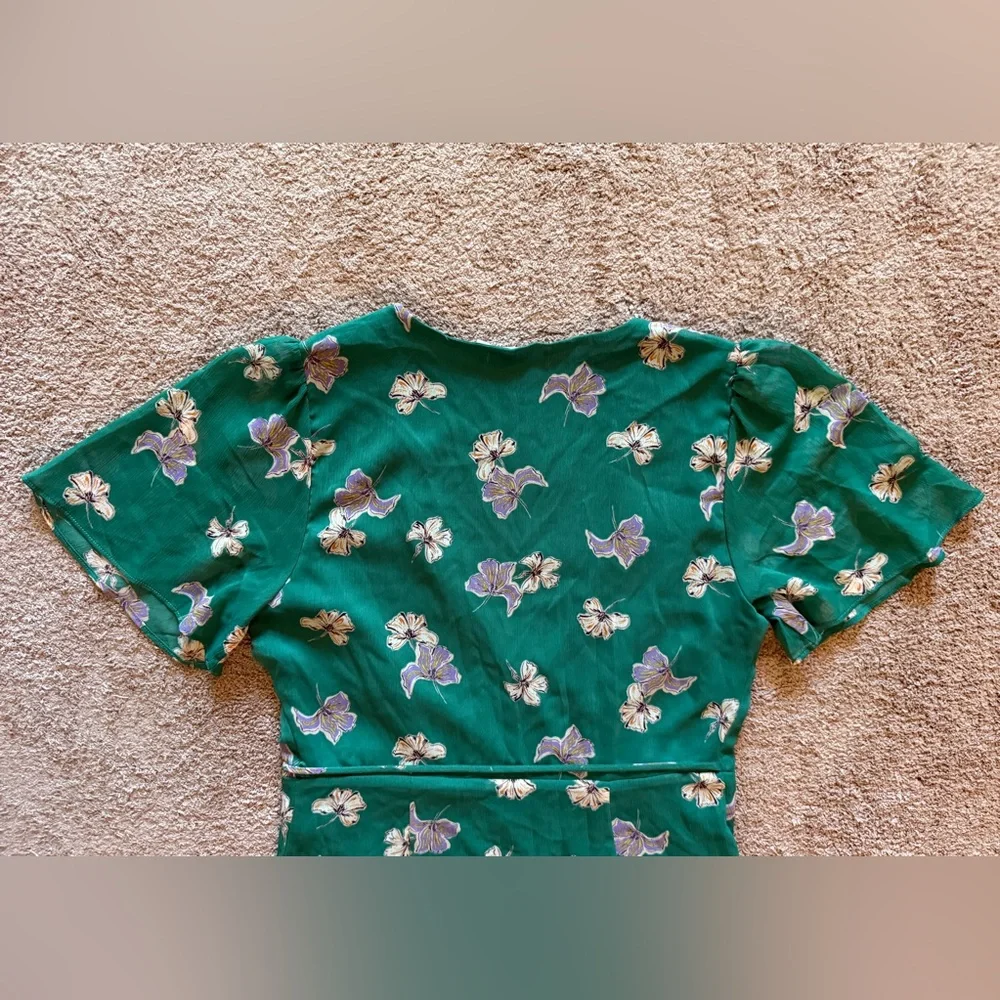 Green Ruffled Wrap Sundress - Picture 11 of 12